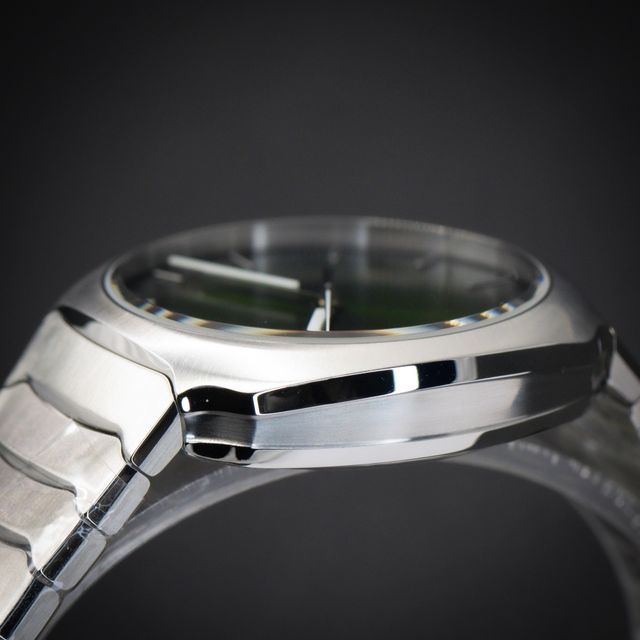 H. Moser and Cie Streamliner 6201-1200 Image 3